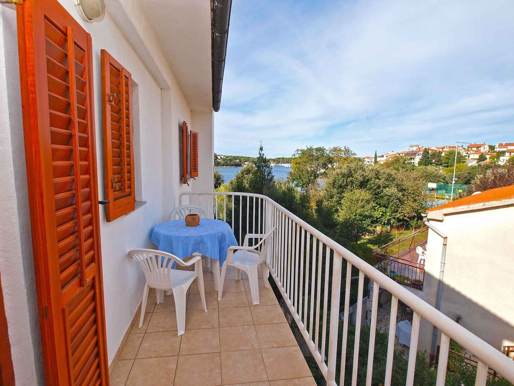 Ferienwohnung mit Klimaanlage und Terrasse in Strandnähe