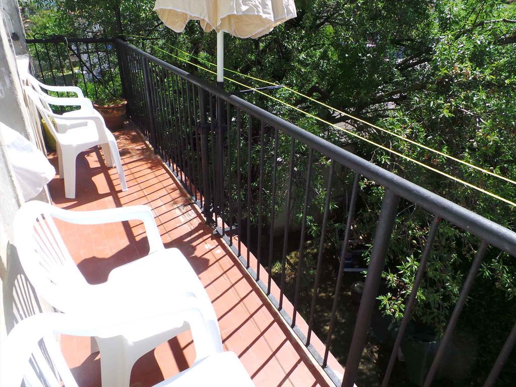 Ferienwohnung mit Balkon und Grillmöglichkeit