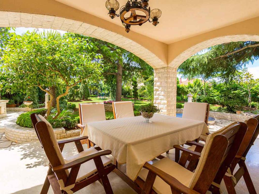 Ferienwohnung mit Garten und Grill
