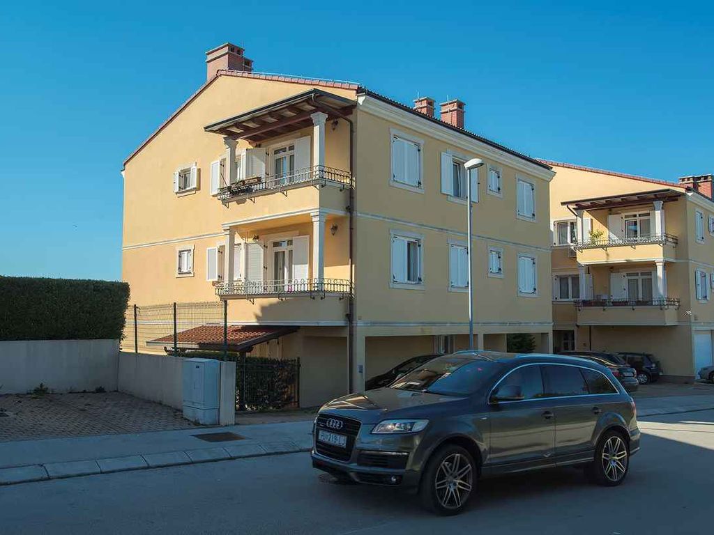 Ferienwohnung mit Balkon und Klimaanlage