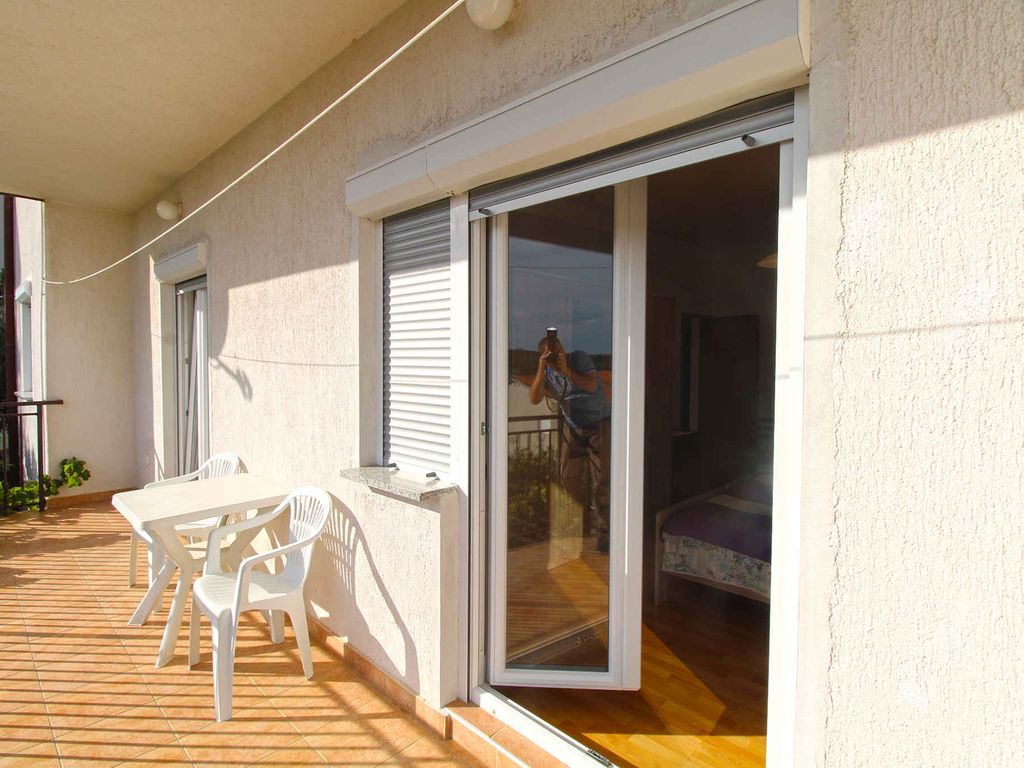 Ferienwohnung mit Klimaanlage und Terrasse