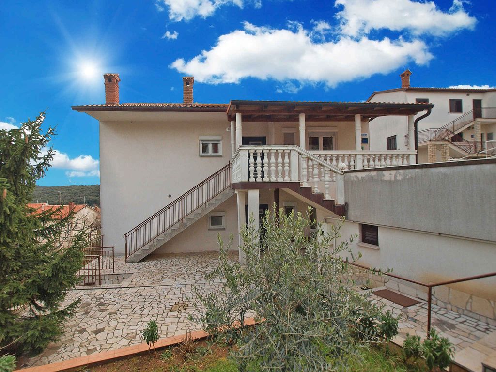 Ferienwohnung mit Klimaanlage und Terrasse