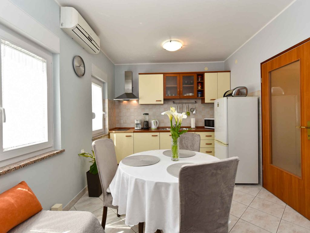 Ferienwohnung mit Klimaanlage und Terrasse