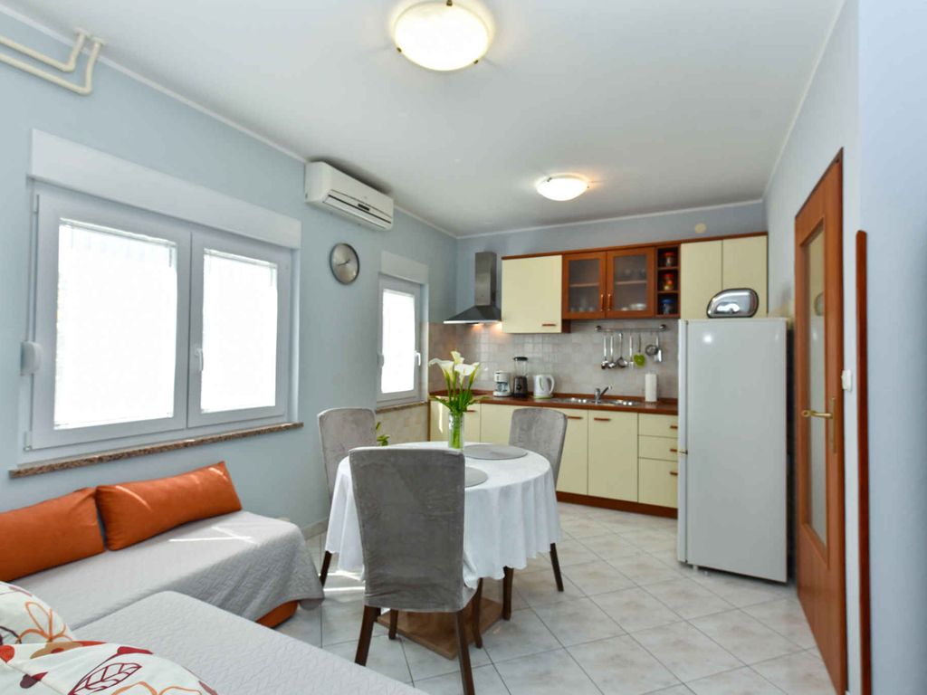 Ferienwohnung mit Klimaanlage und Terrasse