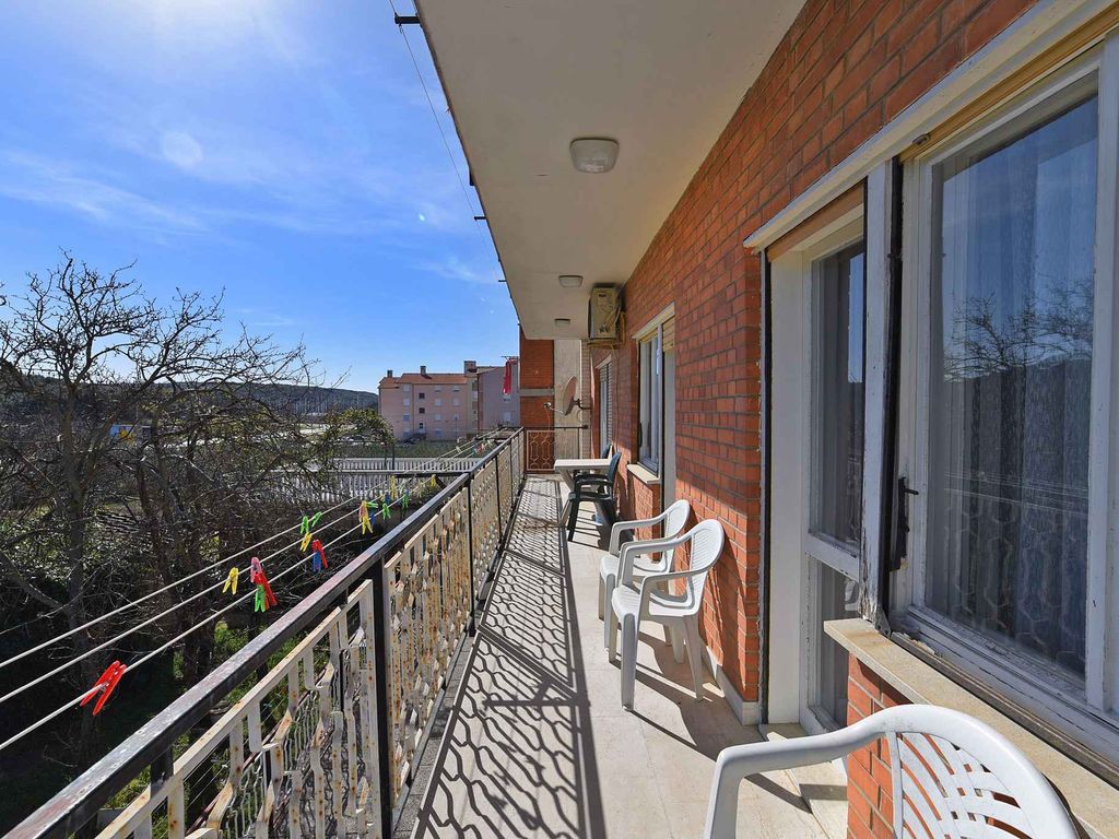 Ferienwohnung mit Balkon und Klimaanlage