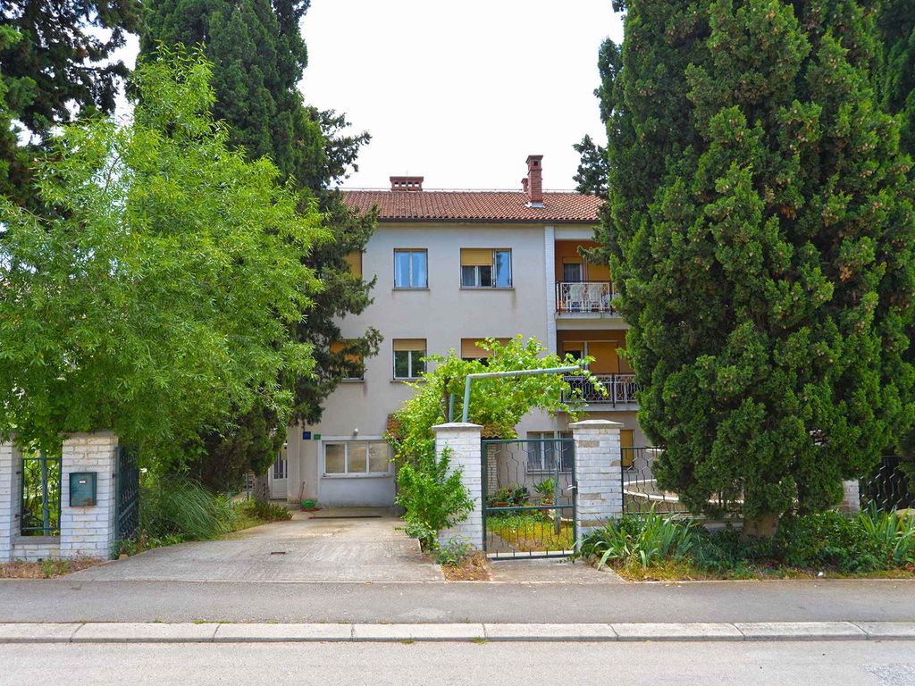 Ferienwohnung mit Balkon und Klimaanlage