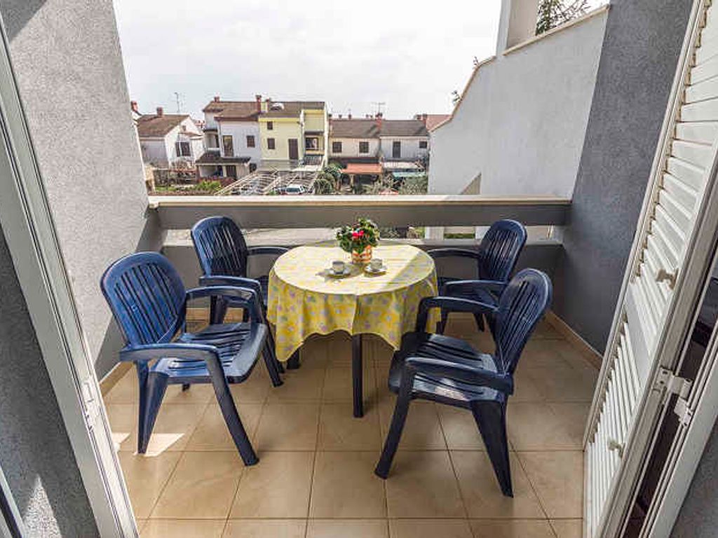 Ferienwohnung mit Balkon und Klimaanlage