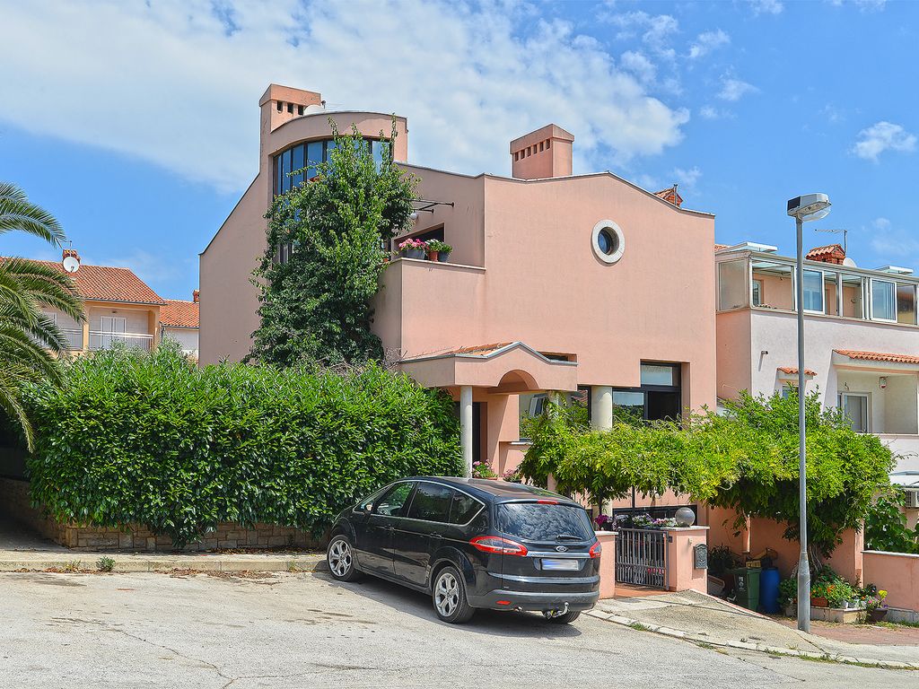 Ferienwohnung mit Klimaanlage und Terrasse