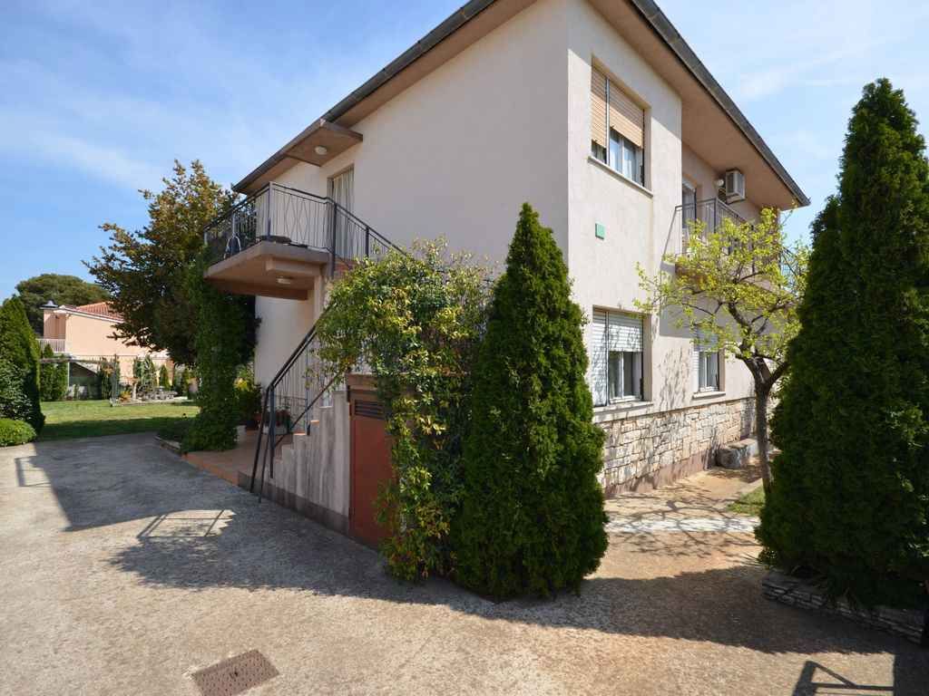 Ferienwohnung mit Balkon und Garten zur gemeinsamen Nutzung