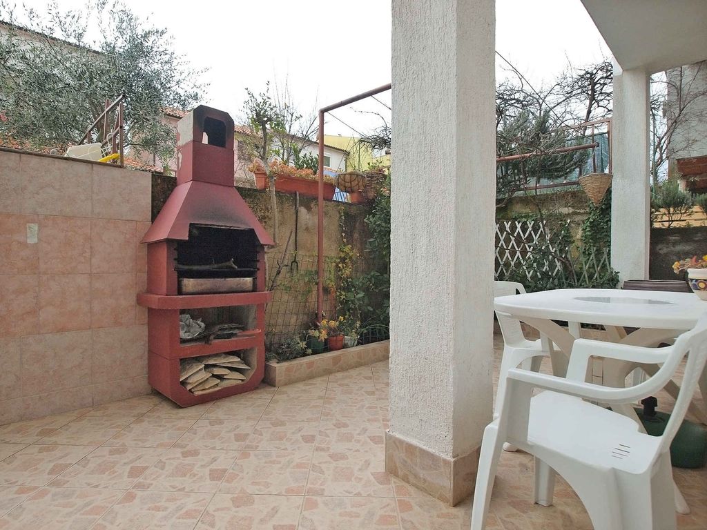 Ferienwohnung mit Klimaanlage und Terrasse
