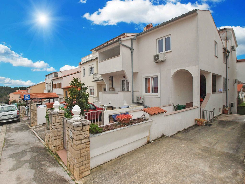 Ferienwohnung mit Klimaanlage und Terrasse