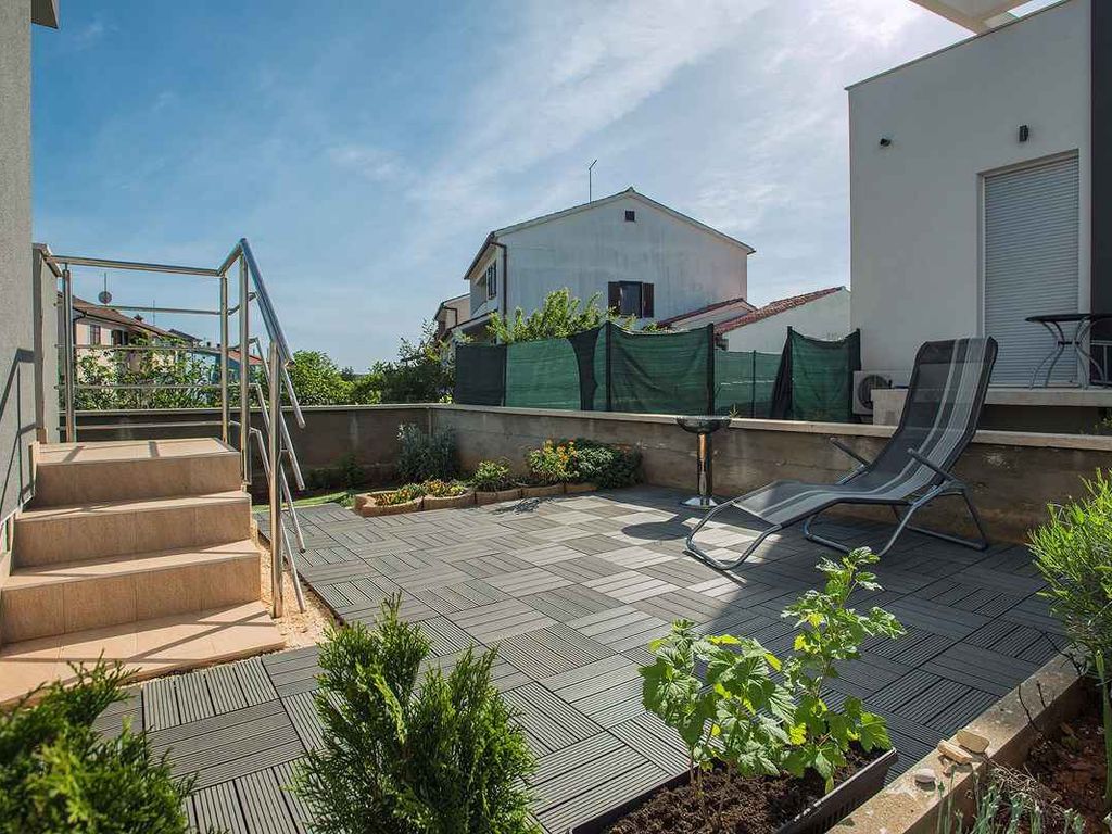 Ferienwohnung mit Terrasse und Klimaanlage
