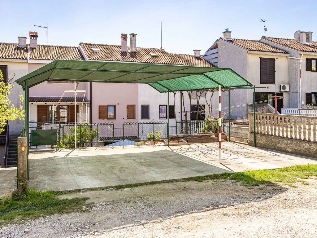 Ferienwohnung mit Terrasse