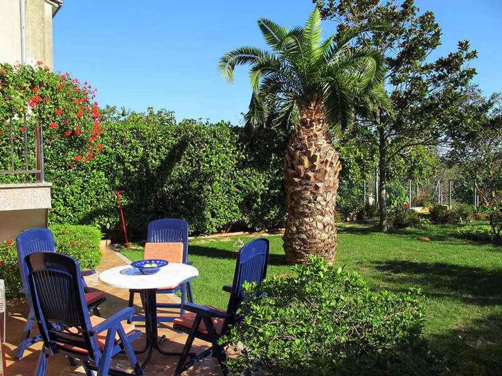 Ferienwohnung mit Terrasse