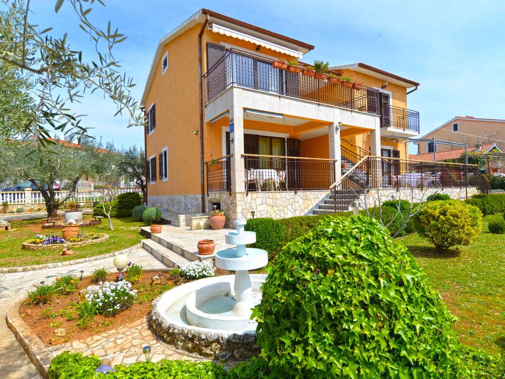 Ferienwohnung mit Garten und Grill