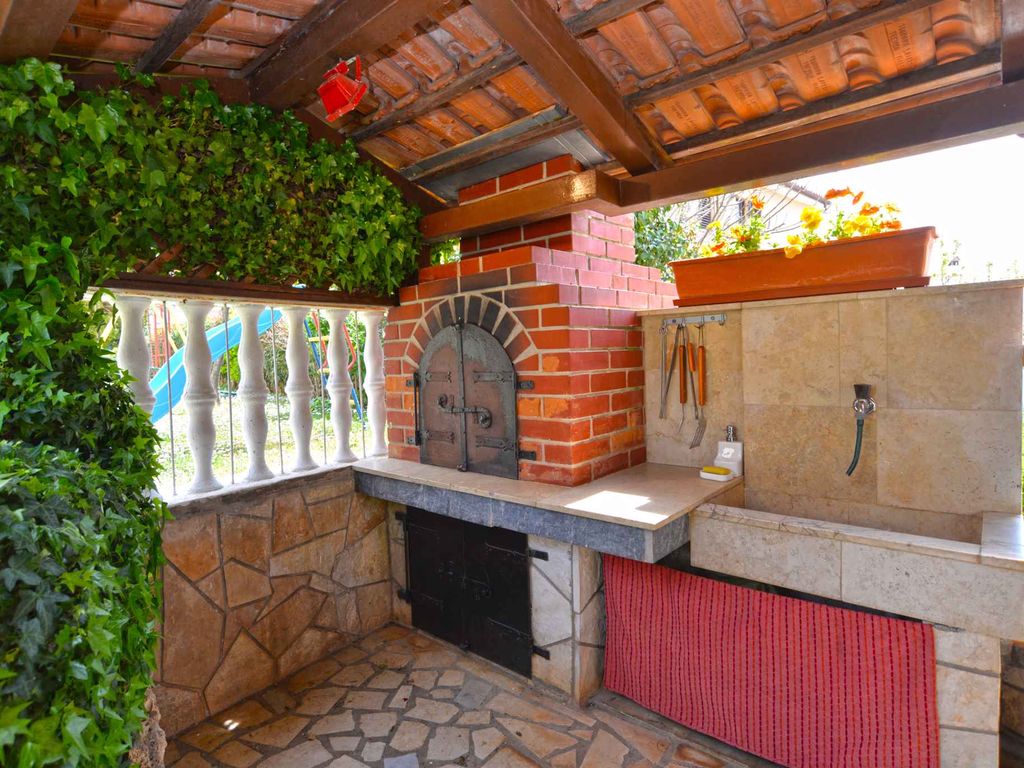 Ferienwohnung mit Garten und Grill