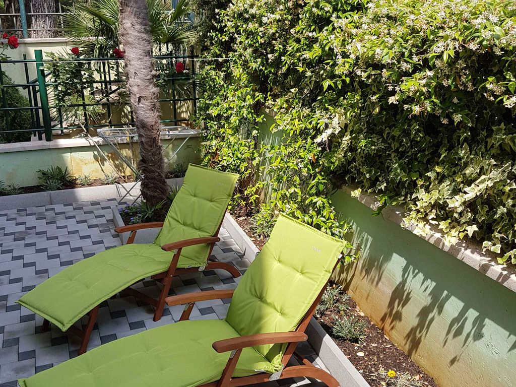 Ferienwohnung mit Klimaanlage und privater Terrasse
