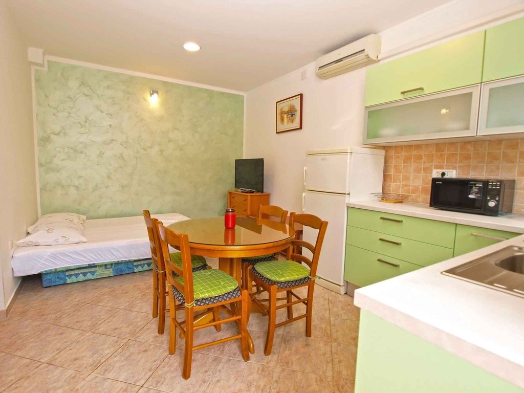 Ferienwohnung mit Terrasse und Klimaanlage