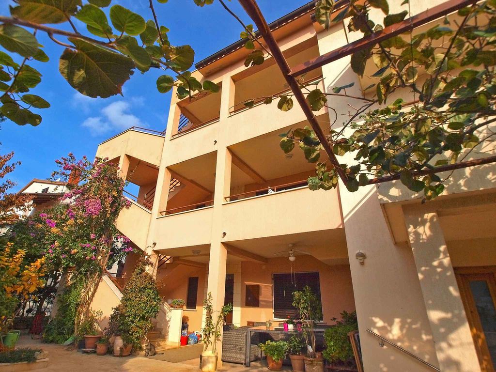 Ferienwohnung mit Garten und Grill