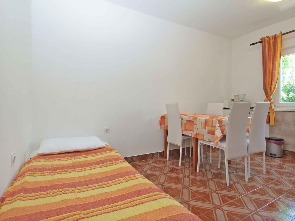 Ferienwohnung mit Klimaanlage und Terrasse