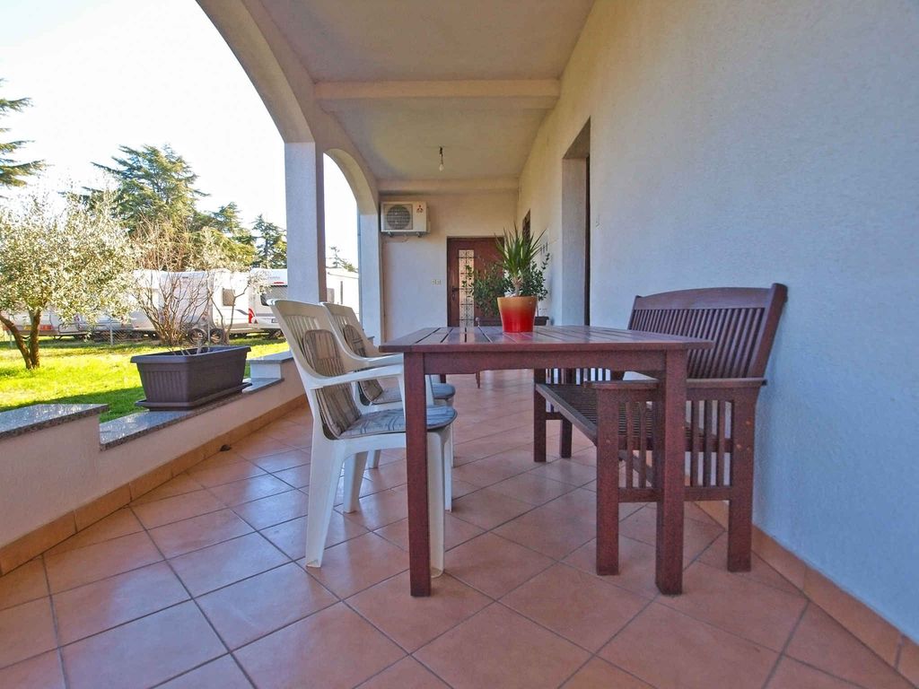 Ferienwohnung mit Terrasse