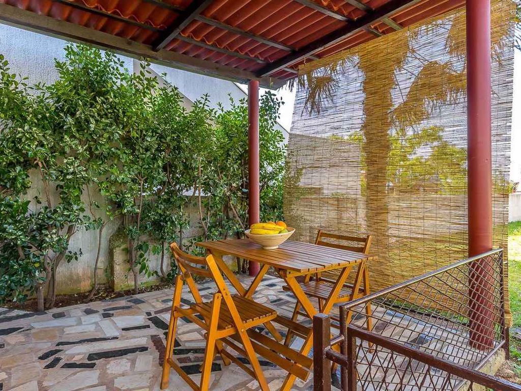Ferienhaus mit Klimaanlage und Garten