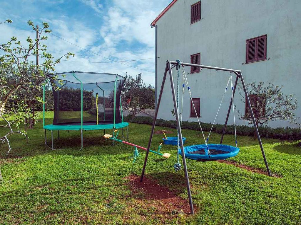 FerienWohnung mit Klimaanlage und Pool
