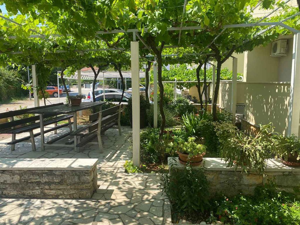 Ferienwohnung mit Balkon und Klimaanlage