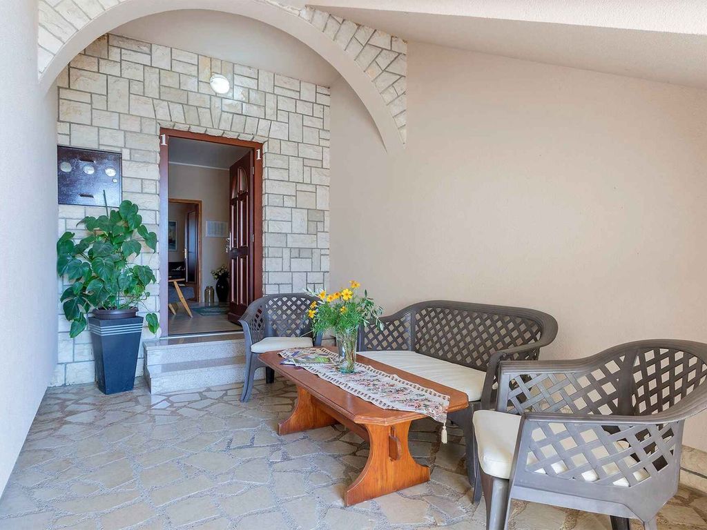 Ferienwohnung mit Klimaanlage und Terrasse