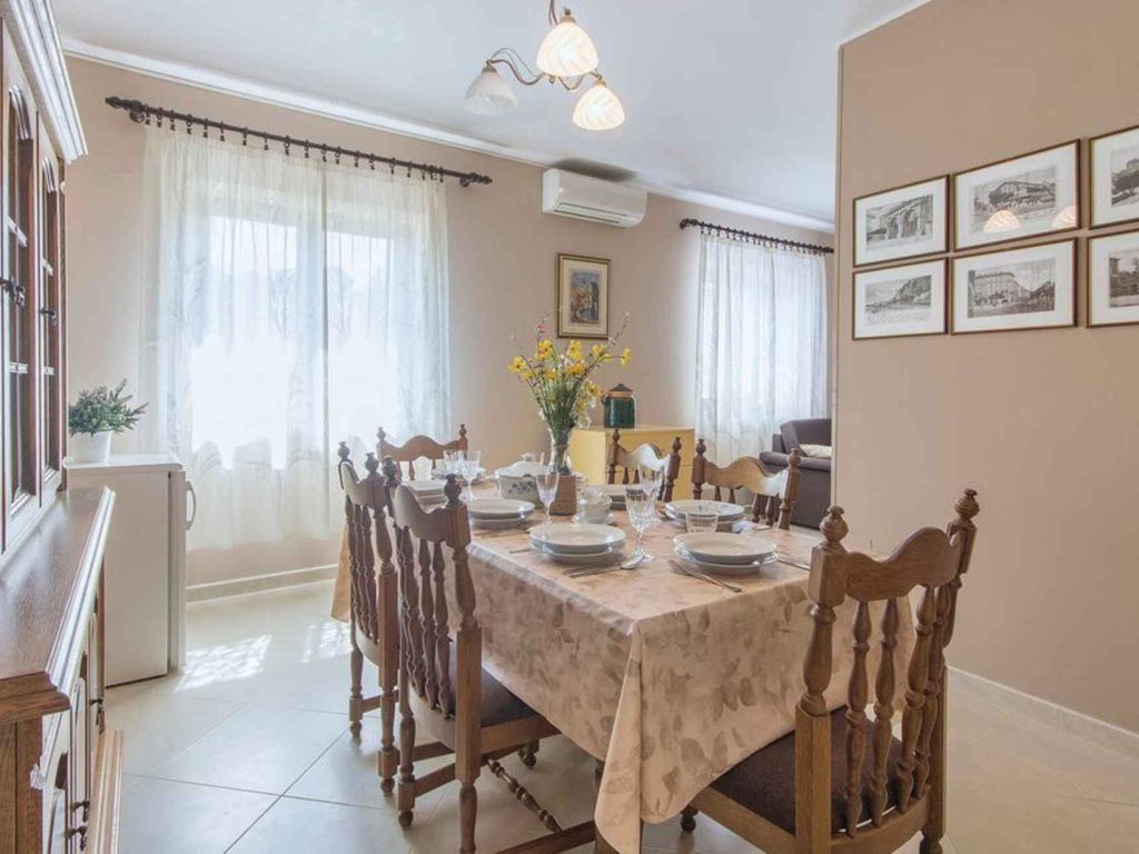 Ferienwohnung mit Klimaanlage und Terrasse