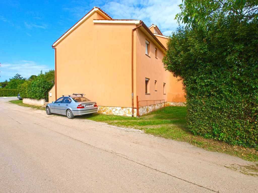 Ferienwohnung mit Klimaanlage und Balkon