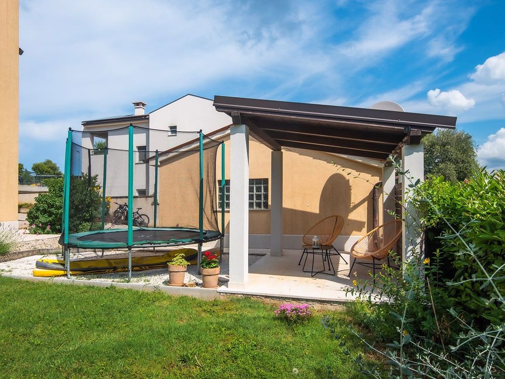 Ferienwohnung mit schönem Garten zur gemeinsamen Nutzung