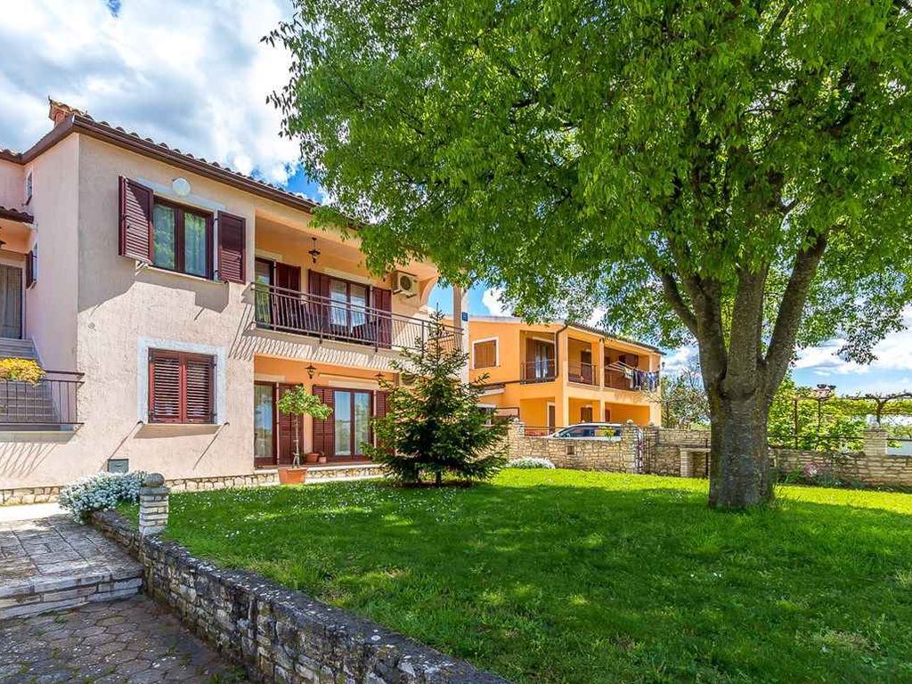Ferienwohnung mit großem überdachtem Balkon