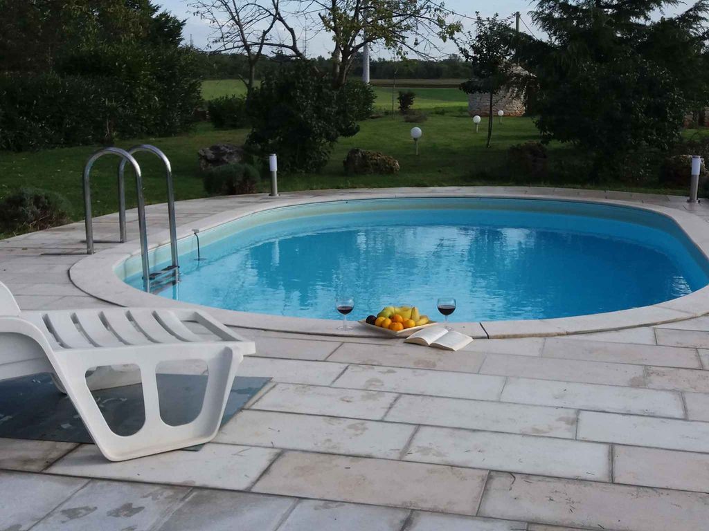 Ferienhaus mit Pool in Grünen