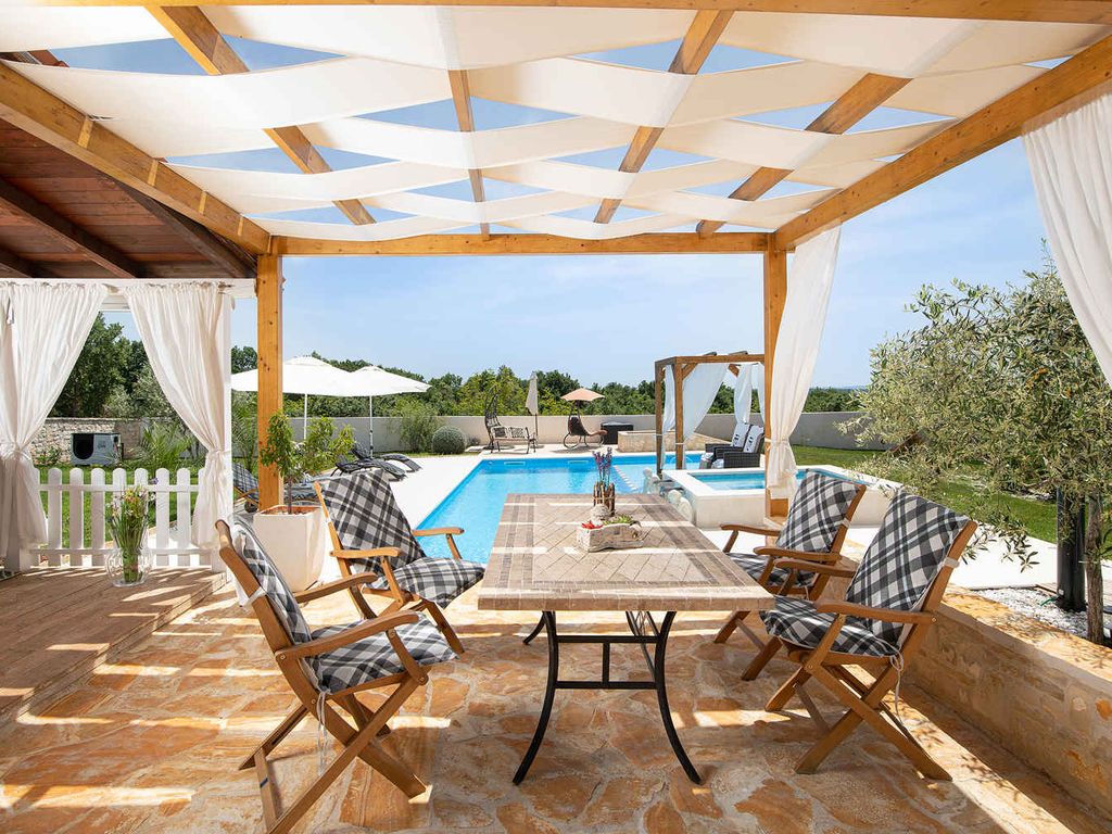 Ferienhaus mit Terrasse für 4 Personen