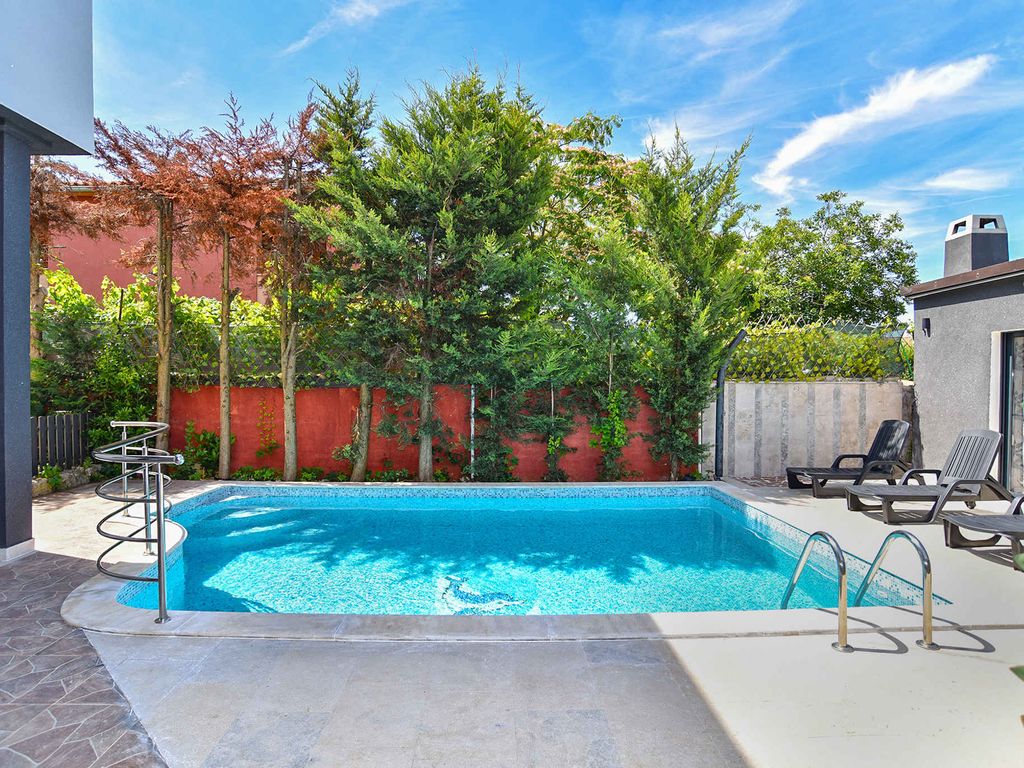 Ferienwohnung mit Klimaanlage, Pool