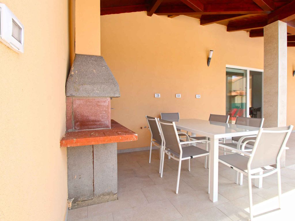 Ferienhaus mit Klimaanlage und Pool