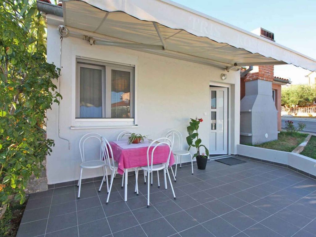 Ferienwohnung mit Klimaanlage und Terrasse