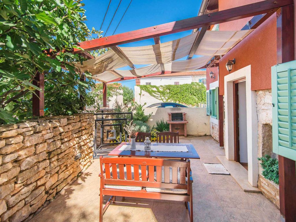 Ferienhaus mit Garten