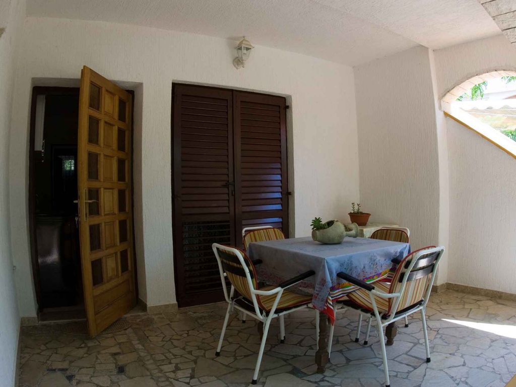 Ferienwohnung mit Klimaanlage und Terrasse