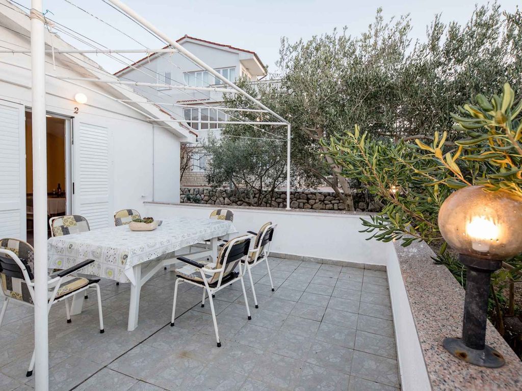 Ferienwohnung mit Klimaanlage und Grill
