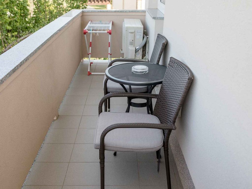 Ferienwohnung mit Klimaanlage und Balkon