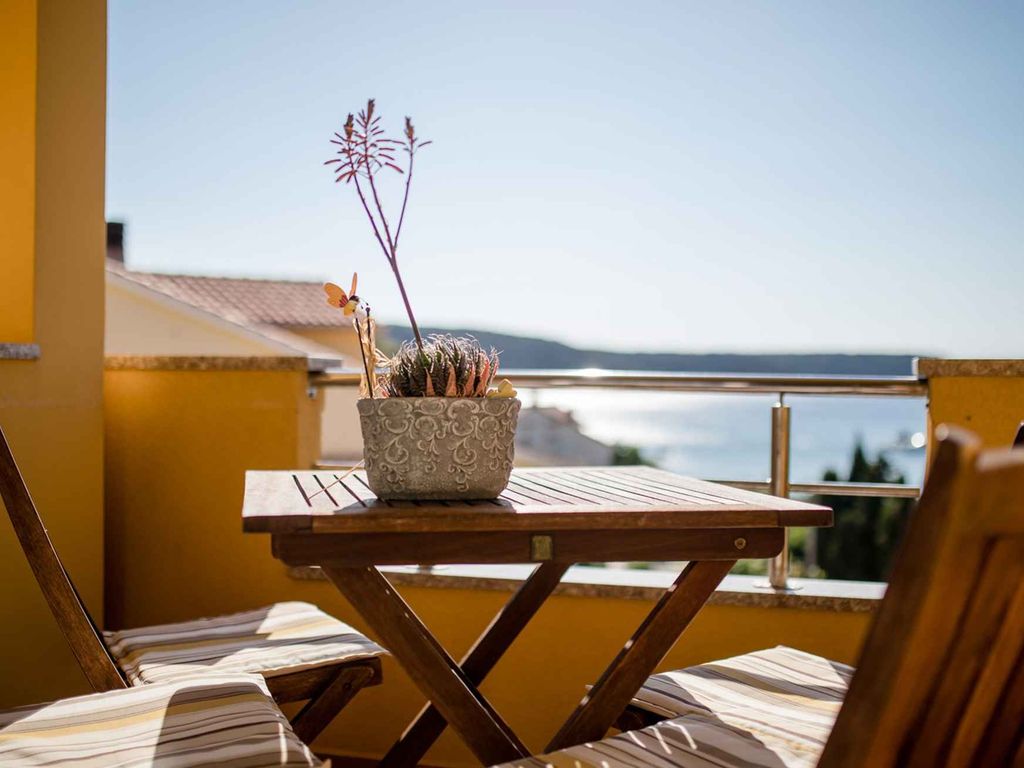Apartment mit zwei Schlafzimmern und Meerblick für bis zu 6 Personen auf der Insel Rabac