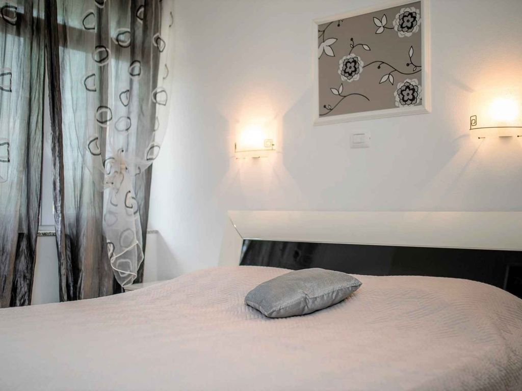Ferienwohnung mit Terrasse und Meerblick