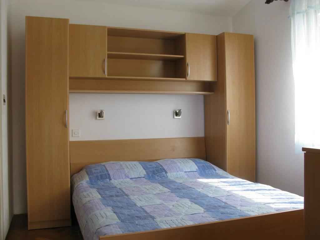 Schönes Apartment auf der Insel Rab, nur 100 m vom Strand!