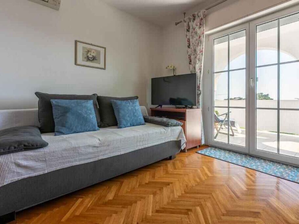 Ferienwohnung mit Klimaanlage und Balkon