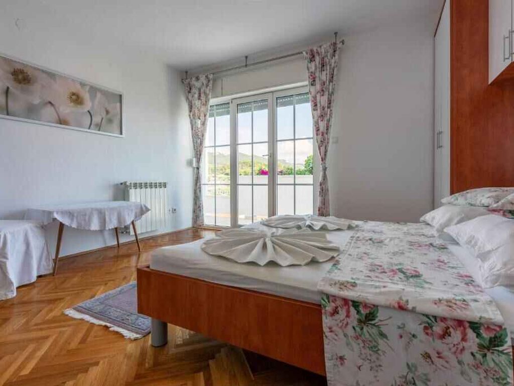 Ferienwohnung mit Klimaanlage und Balkon