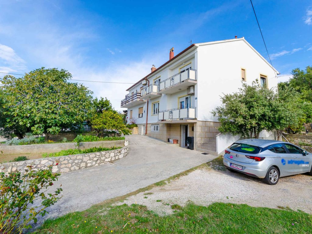 Ferienwohnung mit Balkon und Klimaanlage