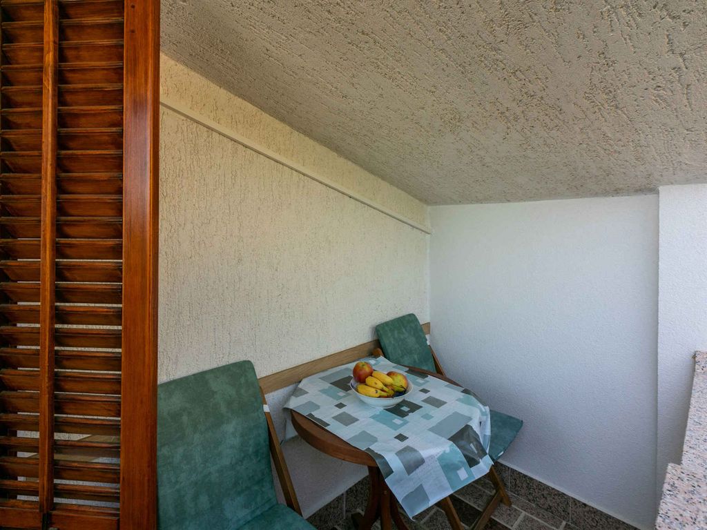 Ferienwohnung mit Klimaanlage und Balkon