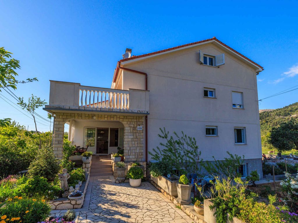 Ferienwohnung mit Klimaanlage und Balkon in Rab